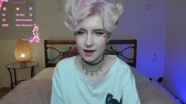 Angel Julles online show from December 2025 12:42:01 AM