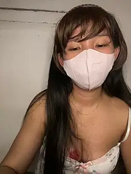 Snapshot of DAISSY69 chatting on October 2025 05:58:02 PM DAISSY69 online show from October 2025 05:58:02 PM