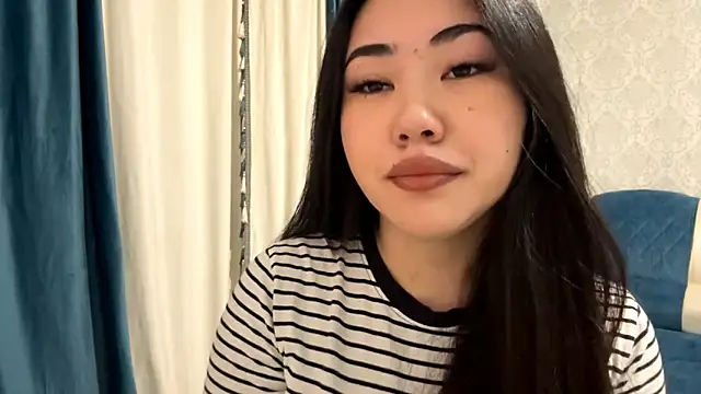 APRYLSUN online show from November 2025 12:05:02 PM