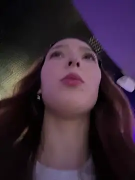 LilluKatten online show from March 2026 01:28:02 PM