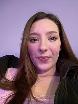 LilluKatten online show from March 2026 12:43:01 PM