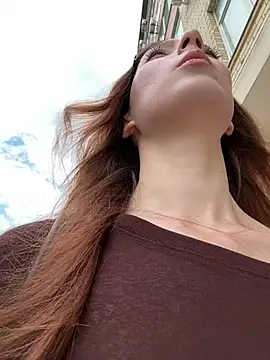 Snapshot of LilluKatten chatting on June 2026 06:25:01 AM LilluKatten online show from June 2026 06:25:01 AM