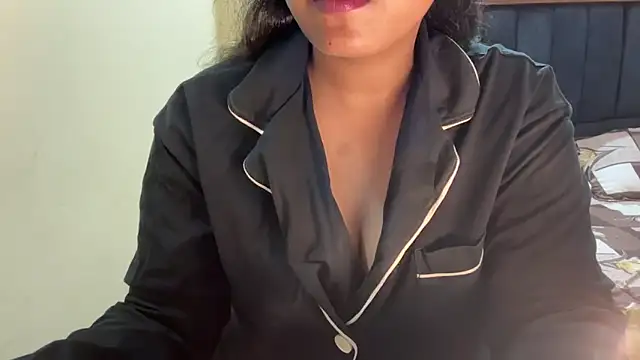 Snapshot of Shilpa_7 chatting on June 2026 05:28:02 PM Shilpa 7 online show from June 2026 05:28:02 PM