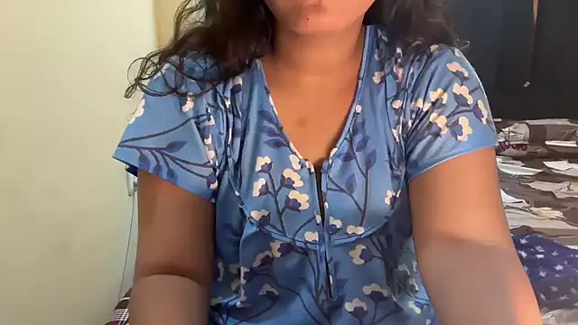 Snapshot of Shilpa_7 chatting on June 2026 05:34:01 PM Shilpa 7 online show from June 2026 05:34:01 PM