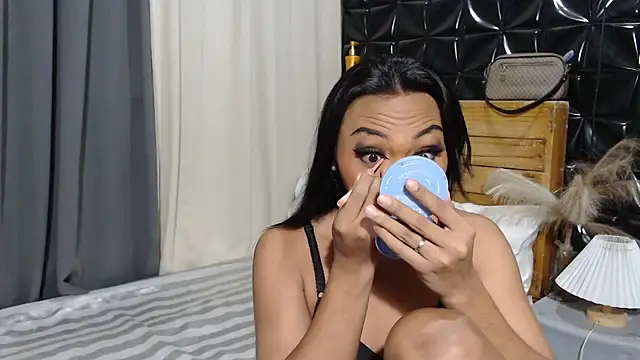 Snapshot of TheExoticJessa chatting on November 2025 03:11:01 PM TheExoticJessa online show from November 2025 03:11:01 PM