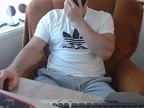 strongcoffee10 online show from November 2025 11:09:02 AM