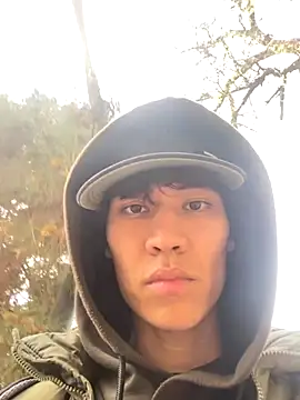 Snapshot of DaleHammer chatting on November 2025 05:31:02 AM DaleHammer online show from November 2025 05:31:02 AM