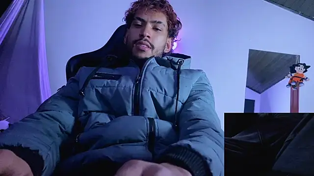 Snapshot of 3v1l chatting on November 2025 06:52:01 AM 3v1l online show from November 2025 06:52:01 AM