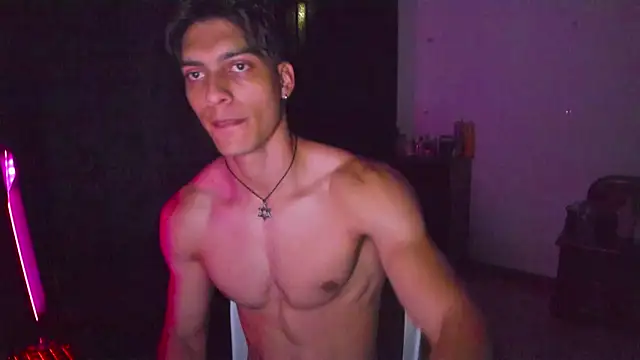 Snapshot of AlessioVitale chatting on March 2026 09:53:01 AM AlessioVitale online show from March 2026 09:53:01 AM