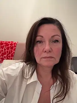 Snapshot of HotLdyllic chatting on February 2026 04:03:02 PM HotLdyllic online show from February 2026 04:03:02 PM