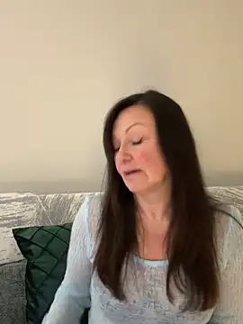 HotLdyllic online show from March 2026 05:09:01 PM