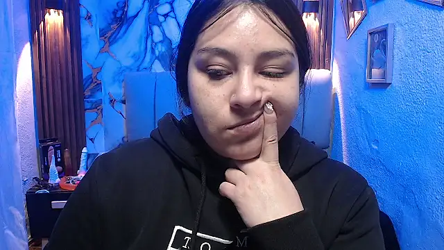 Snapshot of lehia_285 chatting on February 2026 01:22:02 PM lehia 285 online show from February 2026 01:22:02 PM