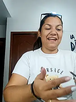 Samaraa Lee online show from December 2025 10:46:02 AM