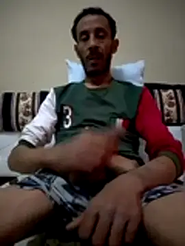 walide100000 online show from April 2026 09:45:01 PM