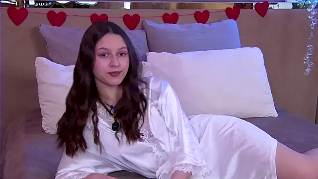 Snapshot of _AlinaHot_ chatting on February 2026 03:59:01 AM AlinaHot online show from February 2026 03:59:01 AM