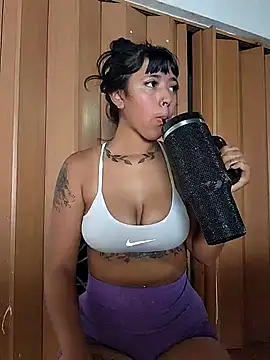 Snapshot of Zulema_cba chatting on November 2025 05:35:01 PM Zulema cba online show from November 2025 05:35:01 PM