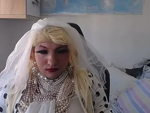 VanesaCrossic online show from May 2026 09:25:01 AM
