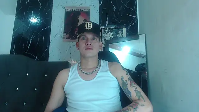 Snapshot of team_badboys chatting on November 2025 07:00:02 AM team badboys online show from November 2025 07:00:02 AM