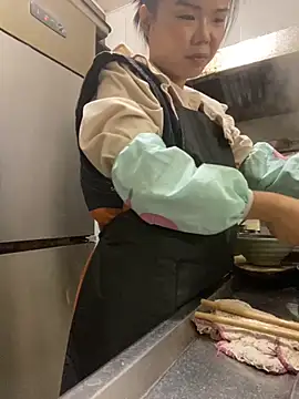 Snapshot of 0xiaosu0 chatting on November 2025 02:10:01 AM 0xiaosu0 online show from November 2025 02:10:01 AM