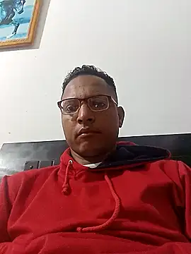 Snapshot of Tonny_Belt chatting on October 2025 05:30:01 AM Tonny Belt online show from October 2025 05:30:01 AM