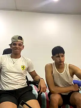 Dylams maja online show from November 2025 07:47:02 PM