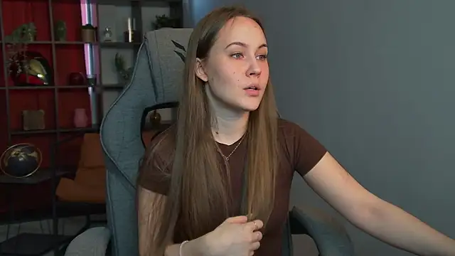 ElinVale online show from March 2026 10:48:02 AM