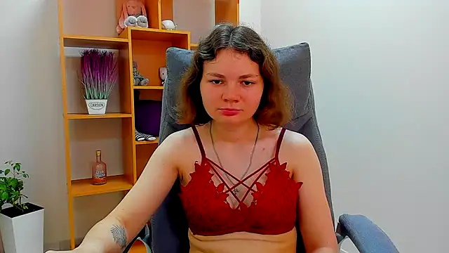 Snapshot of Stella-Maers chatting on June 2026 07:18:01 AM Stella-Maers online show from June 2026 07:18:01 AM