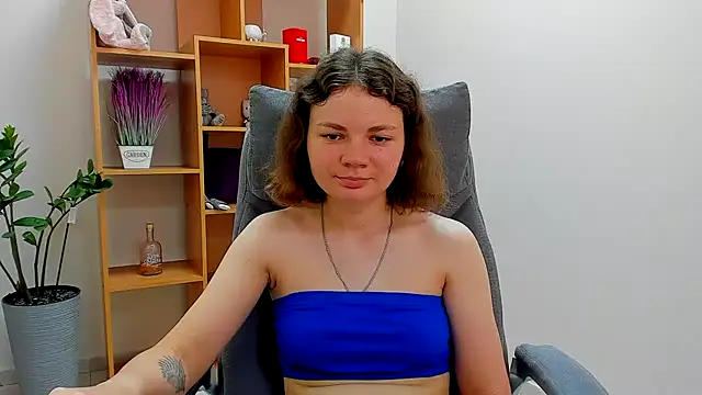 Snapshot of Stella-Maers chatting on July 2026 07:15:02 AM Stella-Maers online show from July 2026 07:15:02 AM