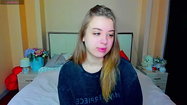 Snapshot of AlexissMmm chatting on November 2025 05:17:01 AM AlexissMmm online show from November 2025 05:17:01 AM