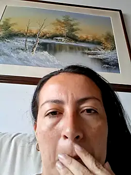 Snapshot of Lauryn_Jones chatting on May 2026 06:02:01 PM Lauryn Jones online show from May 2026 06:02:01 PM