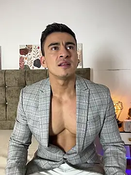 Snapshot of Chris_Clarck chatting on December 2025 08:16:02 PM Chris Clarck online show from December 2025 08:16:02 PM