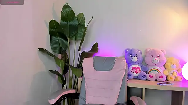 Snapshot of judaline_ chatting on November 2025 12:49:02 PM judaline online show from November 2025 12:49:02 PM