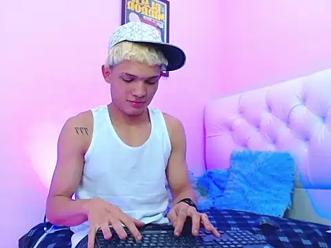 bad boy hottx online show from November 2025 08:32:01 PM