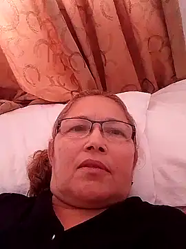 Snapshot of Cessi50 chatting on November 2025 04:12:02 PM Cessi50 online show from November 2025 04:12:02 PM