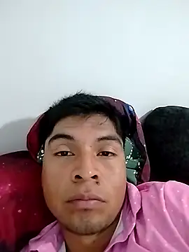 Snapshot of Realsiempr chatting on November 2025 02:57:02 AM Realsiempr online show from November 2025 02:57:02 AM