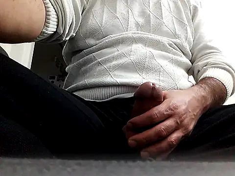 Snapshot of saban_akdogan chatting on December 2025 12:53:01 AM saban akdogan online show from December 2025 12:53:01 AM