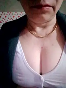 small-house123 online show from February 2026 10:57:02 PM