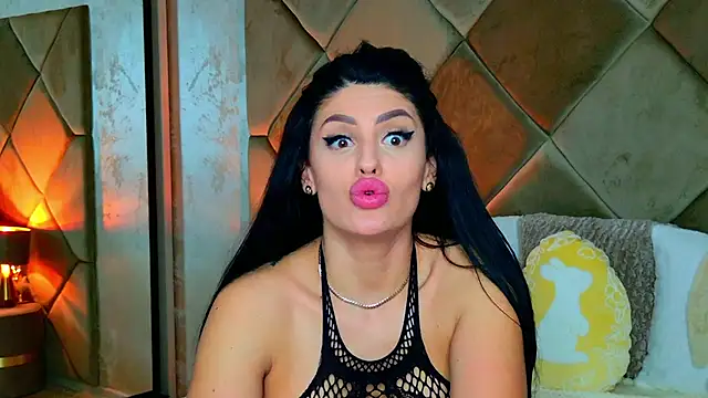 Myla-b online show from April 2026 09:56:02 PM