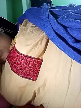 Snapshot of Tina_250 chatting on December 2025 03:49:02 PM Tina 250 online show from December 2025 03:49:02 PM