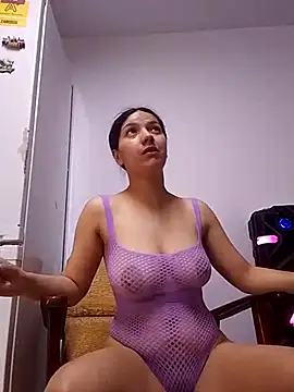 Lusandra1837lusi online show from April 2026 09:18:01 AM