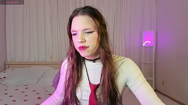 Snapshot of MadisonMongomeri chatting on November 2025 03:28:01 AM MadisonMongomeri online show from November 2025 03:28:01 AM