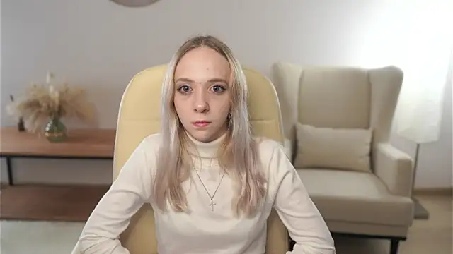 Snapshot of MaricelaCarolla chatting on November 2025 07:22:01 AM MaricelaCarolla online show from November 2025 07:22:01 AM