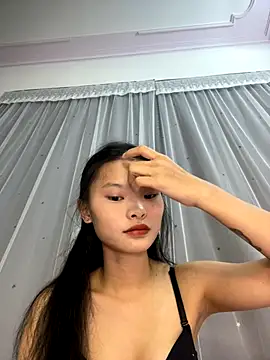 Snapshot of lung-linh chatting on November 2025 12:39:02 PM lung-linh online show from November 2025 12:39:02 PM