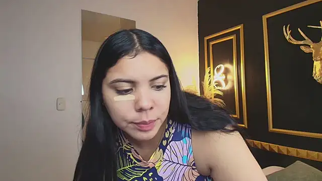 Snapshot of shanel_smithh chatting on February 2026 12:14:02 PM shanel smithh online show from February 2026 12:14:02 PM