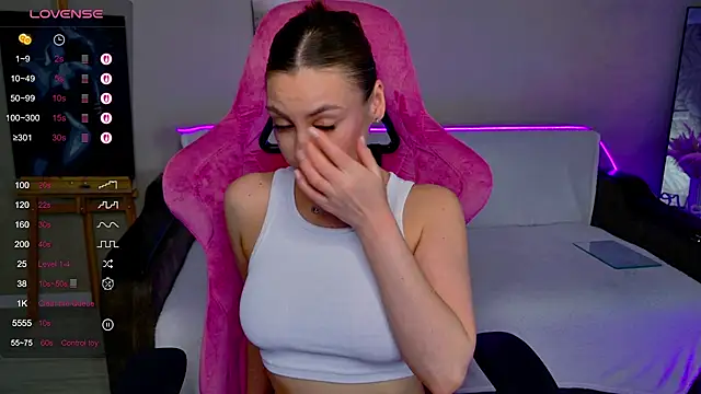 KristyDolly online show from December 2025 05:14:01 AM