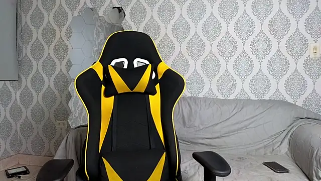 Snapshot of Boy_savoy chatting on December 2025 07:24:01 AM Boy savoy online show from December 2025 07:24:01 AM