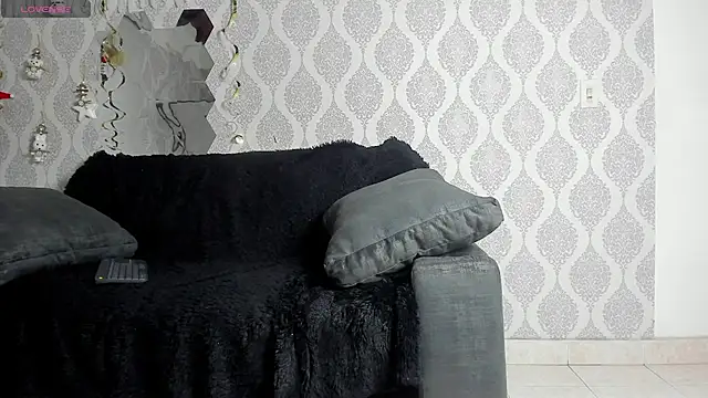 Snapshot of Boy_savoy chatting on December 2025 07:25:02 AM Boy savoy online show from December 2025 07:25:02 AM