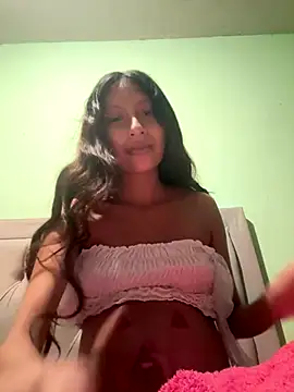 Snapshot of hornyyoungmomy chatting on November 2025 11:07:02 PM hornyyoungmomy online show from November 2025 11:07:02 PM