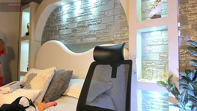 Snapshot of Karla_61 chatting on November 2025 08:07:01 PM Karla 61 online show from November 2025 08:07:01 PM