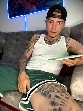 Nick orion online show from December 2025 09:31:02 PM